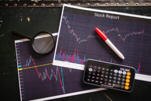 Navigating Rough Seas: AI-Driven Hedging, Portfolio Diversification, and Behavioral Finance for Risk Management in Volatile Markets